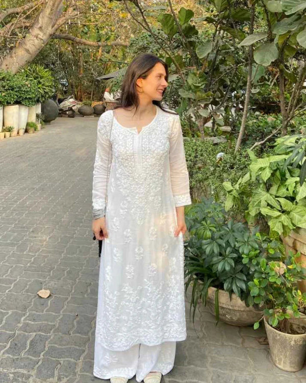 Timeless Style: How to Elevate Your Look with a Classic White Kurti