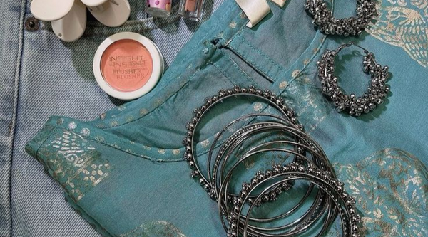 How to Style Short Kurti with Jeans: Complete Styling Guide for 2025