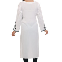 White V Pattern Embroidery – Neckline & Sleeves