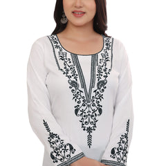 White V Pattern Embroidery – Neckline & Sleeves