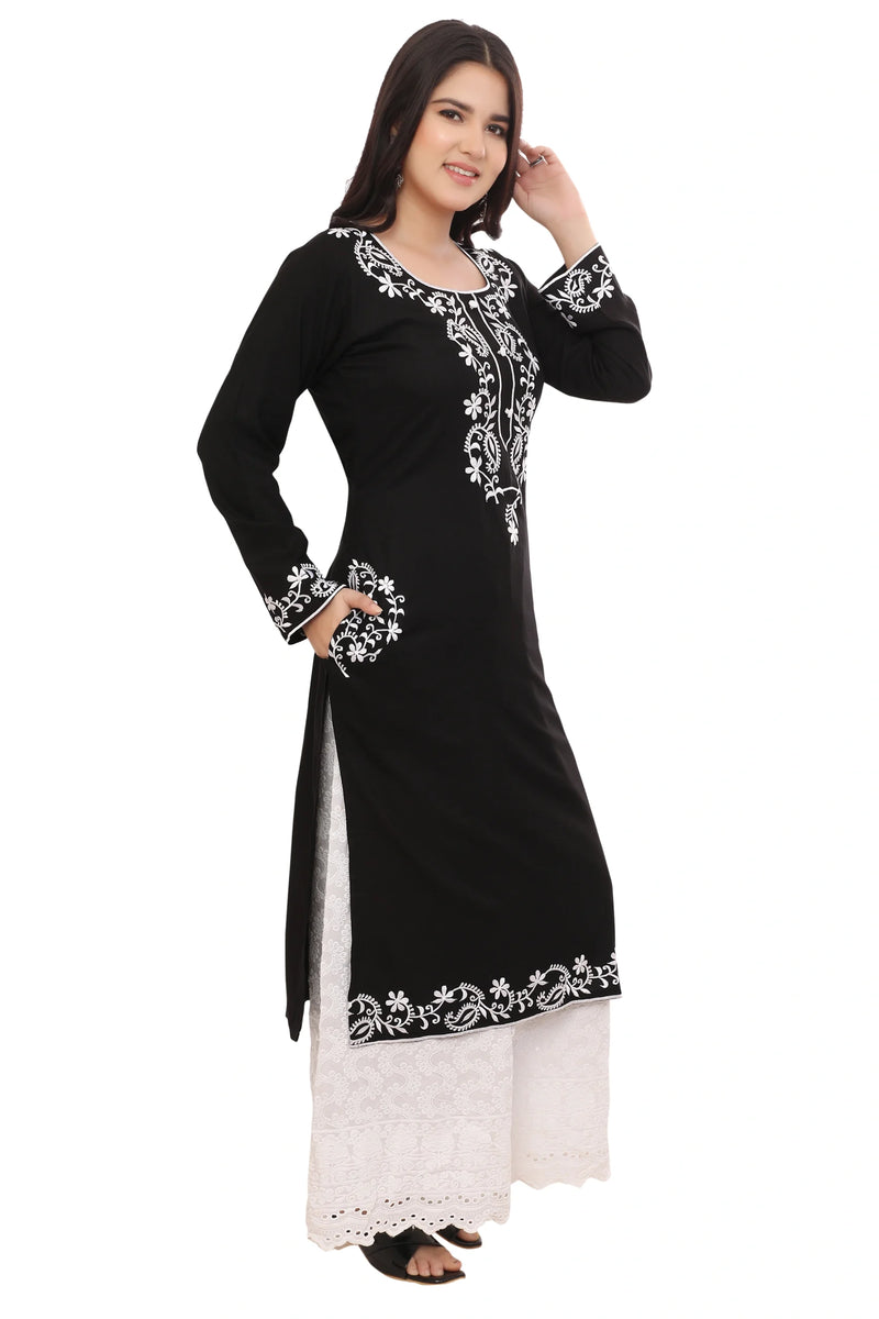 Paisley Pattern Embroidered Kurta