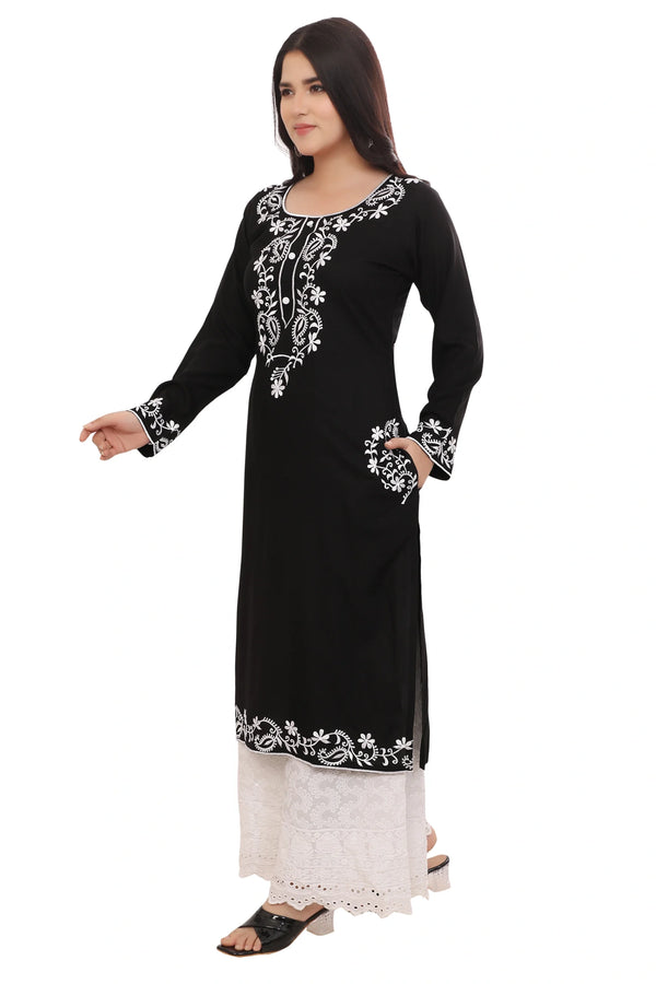 Paisley Pattern Embroidered Kurta