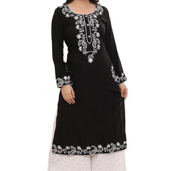 Paisley Pattern Embroidered Kurta