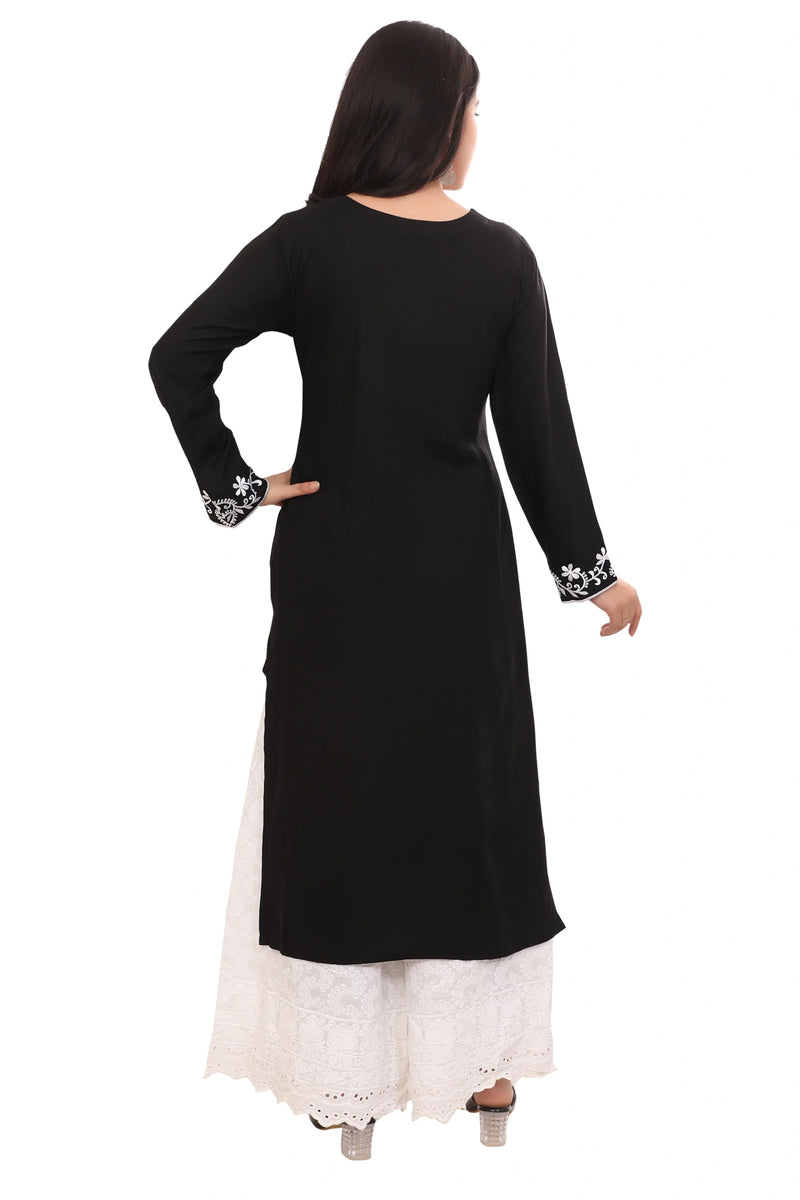 Paisley Pattern Embroidered Kurta