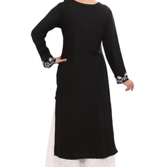 Paisley Pattern Embroidered Kurta