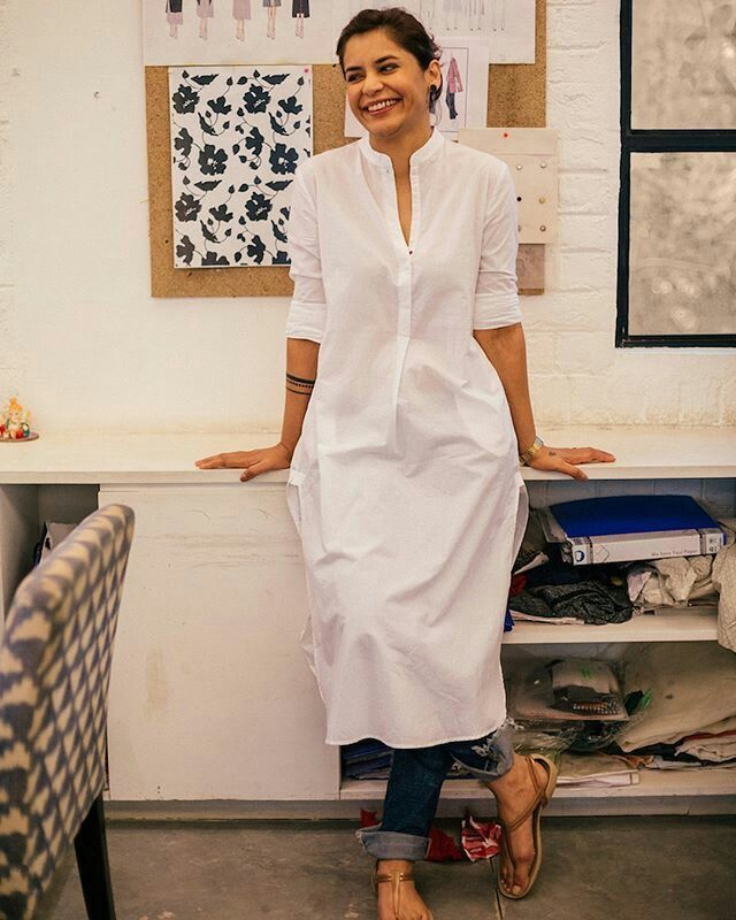 How to Style Long Kurti with Jeans